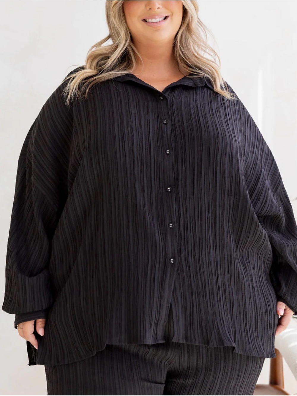 Proud Poppy Camille shirt in textured black size 26